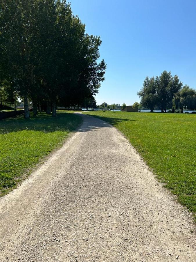 L'Oree Des Lacs, Maison De Village Tout Confort Radonvilliers Екстер'єр фото