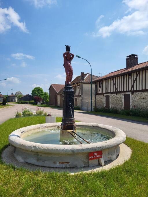 L'Oree Des Lacs, Maison De Village Tout Confort Radonvilliers Екстер'єр фото